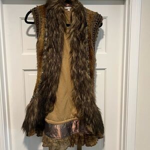 Boho Faux Fur Trim Knit Vest - Brown